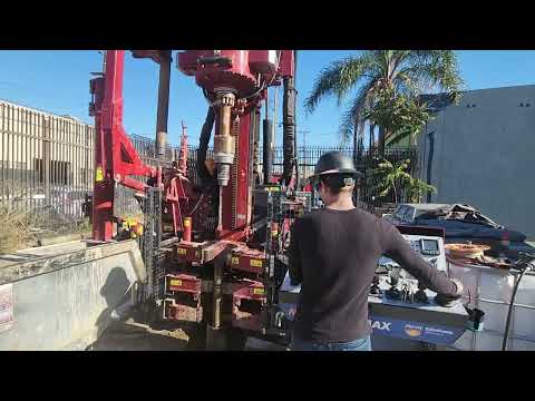 USA – Sonic Drilling Hands free in Los Angeles. @EijkelkampNorthAmerica  @NGWATUBE @ElonMusk-FanZone
