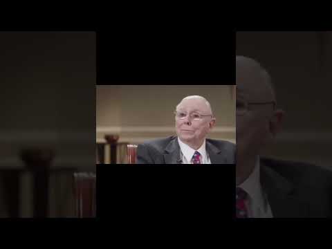 What does Munger think about Elon Musk?