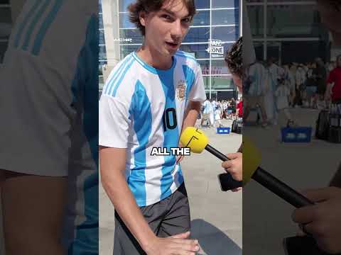 'Messi is HERE, where is RONALDO?' 🤷‍♂️